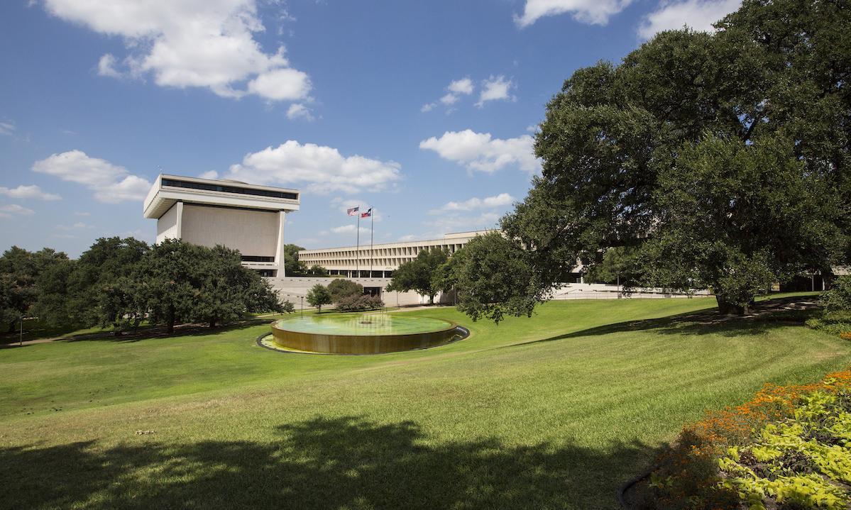 LBJ Library photo by Jay Godwin #DIG13910_029.